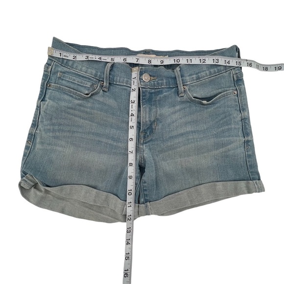 Levi's Cuffed Hem Denim Jean Shorts Size 27 Women’s - Picture 5 of 8